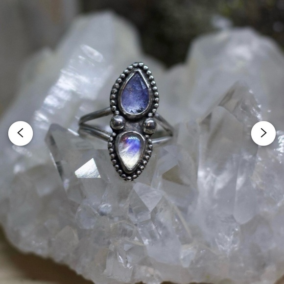 Handcrafted Sterling Silver Ring - Picture 5 of 6